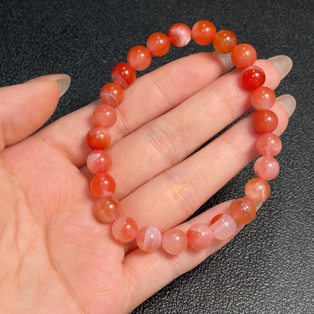 C31621019 Red Agate Bracelet with Visible Organic Inclusions, Total Weight Approx. 18.16g, Bead Size 8.2mm
