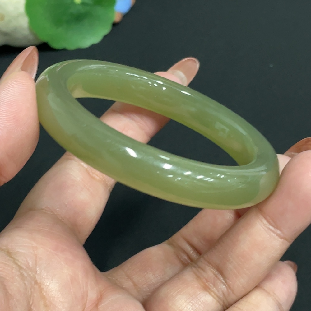 H34074323 Hetian Jade Round Bracelet Size 53.4 Total Weight Approx. 46.3g