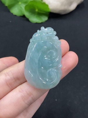 F33927314 Jadeite Ruyi Pendant Total Weight Approx. 13.83g