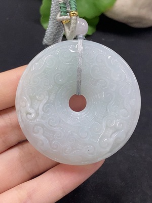 F32729754 JadeitePeace Knot Pendant