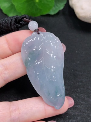 F32809328 Jadeite Leaf Pendant Total Weight Approx. 25.8g (including rope weight)