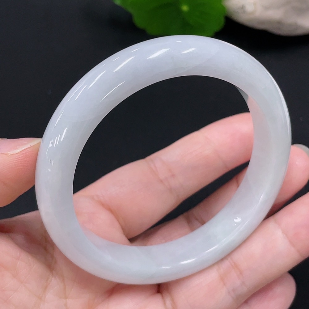 F30453214 Jadeite Round Bangle Size 55 Total Weight Approx. 52.5g
