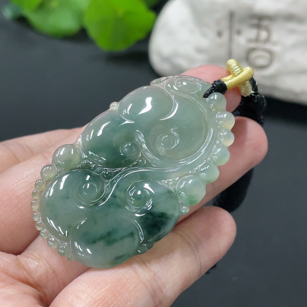 F33874531 Jadeite Pendant Ruyi Total Weight: Approx. 11.77g (including rope)