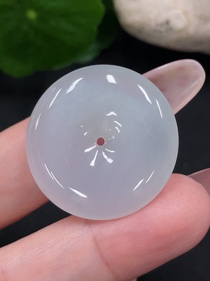 F34031907 Jadeite Peace Knot Pendant Total Weight Approx. 8.09g