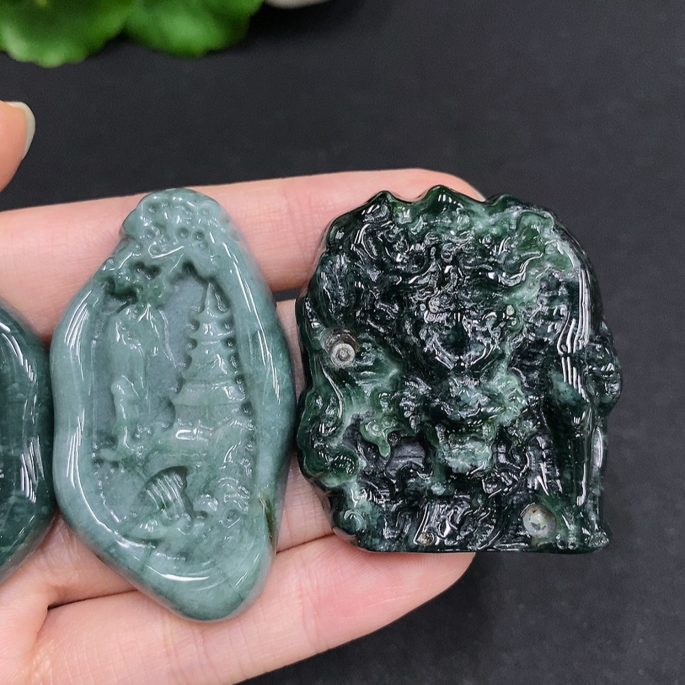 F33941367 Jadeite Pendant Sell as a Lot