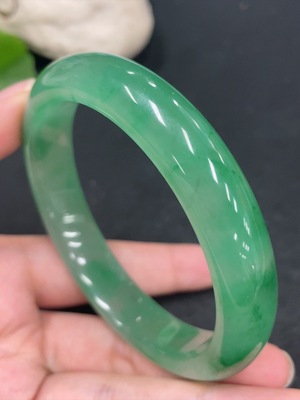 H31616356 African Emerald (Dulong Jade)