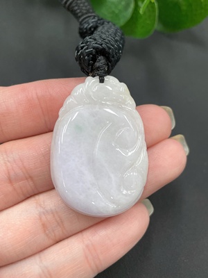 F10114511 Jadeite Pendant Ruyi
