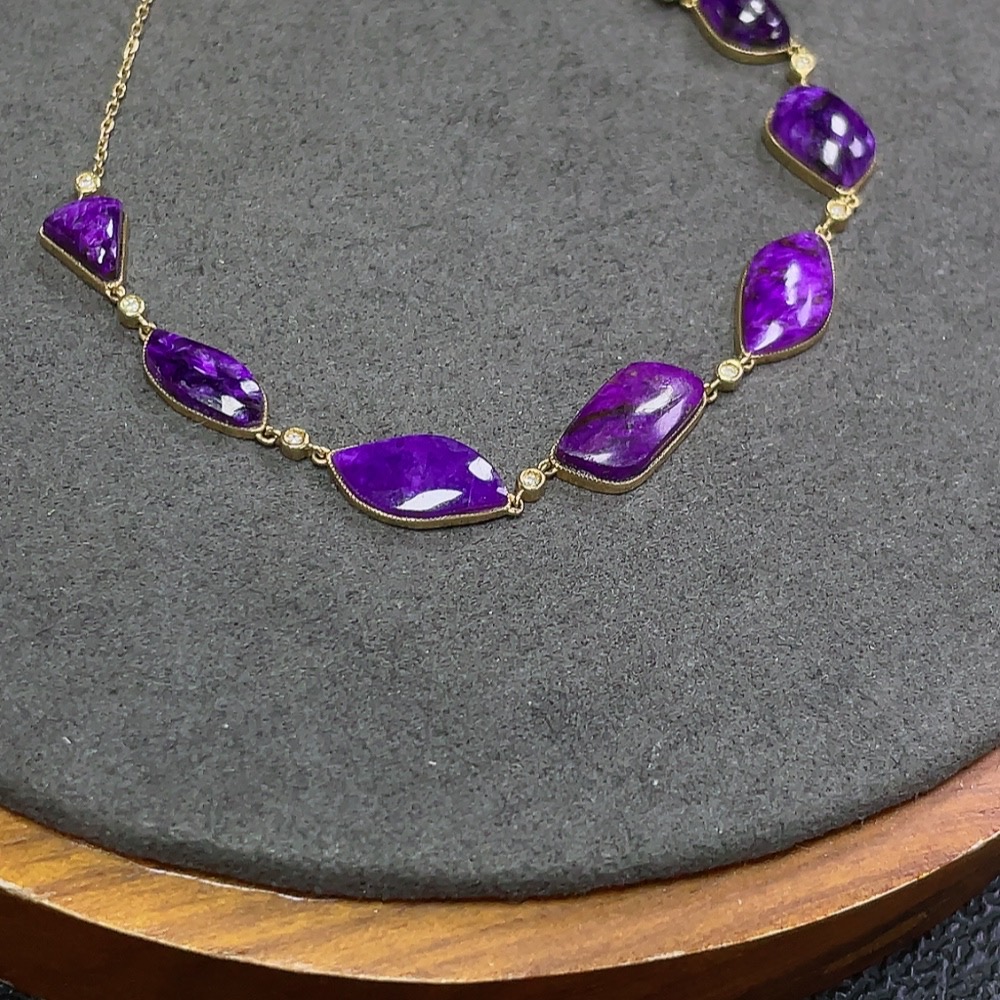 C31654975 Sugilite Bracelet with Other Mineral Components, Main Body Au 63%, Chain 18k Gold, Total Weight Approx. 2.74g, Stone Size 4.3-5.2mm