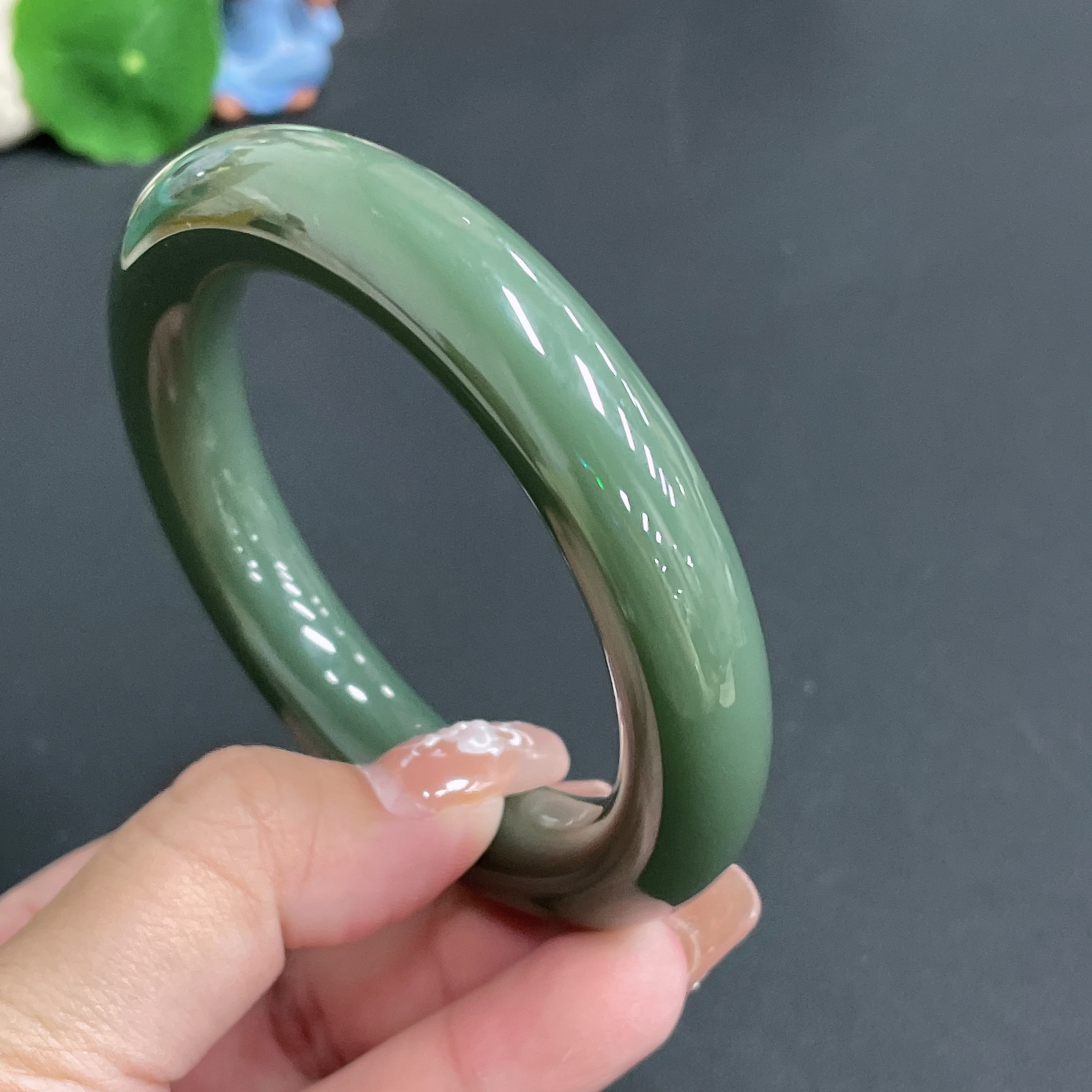 H20284724 Hetian Jade Round Bangle Size 57.6 Total Weight Approx. 81.24g