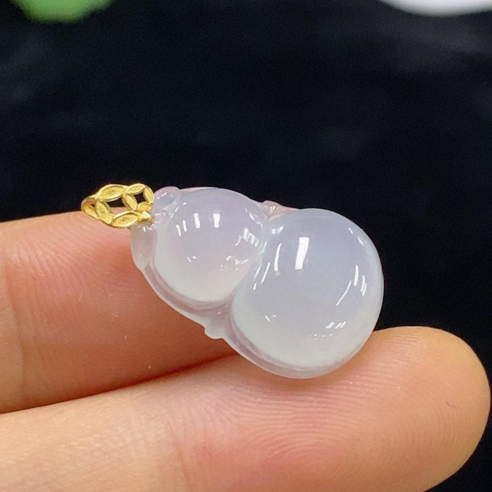 F34974815 Jadeite Gourd Pendant with 18k Bezel, Total Weight Approx. 2.02g