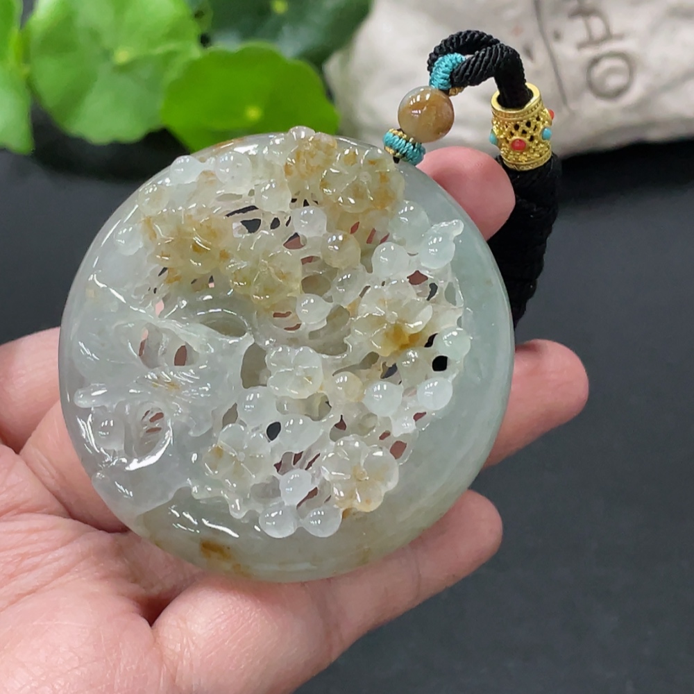 F33945734 Jade/lucky double happiness pendant