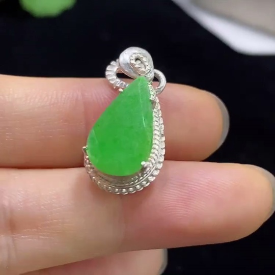 F32707329 Jadeite Inlaid Piece Non-Gold Inlaid Total Weight Approx. 3.6g