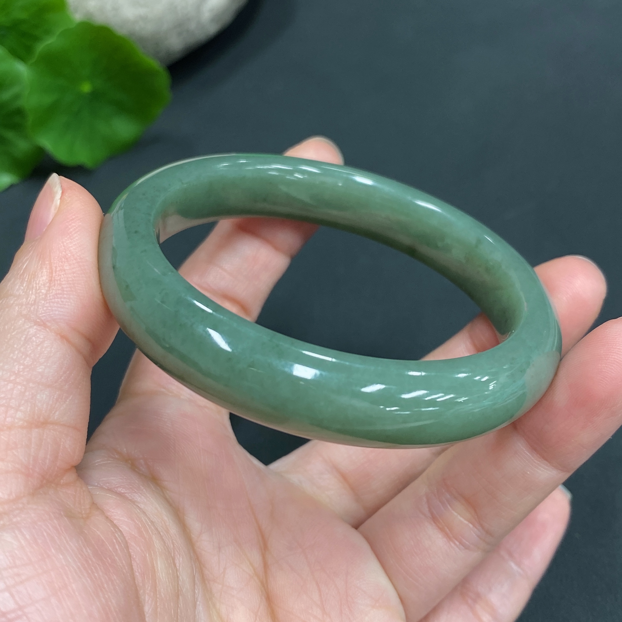 H17835413 Hetian Jade Round Bracelet  Size 51.2  Total Weight Approx. 40.3g
