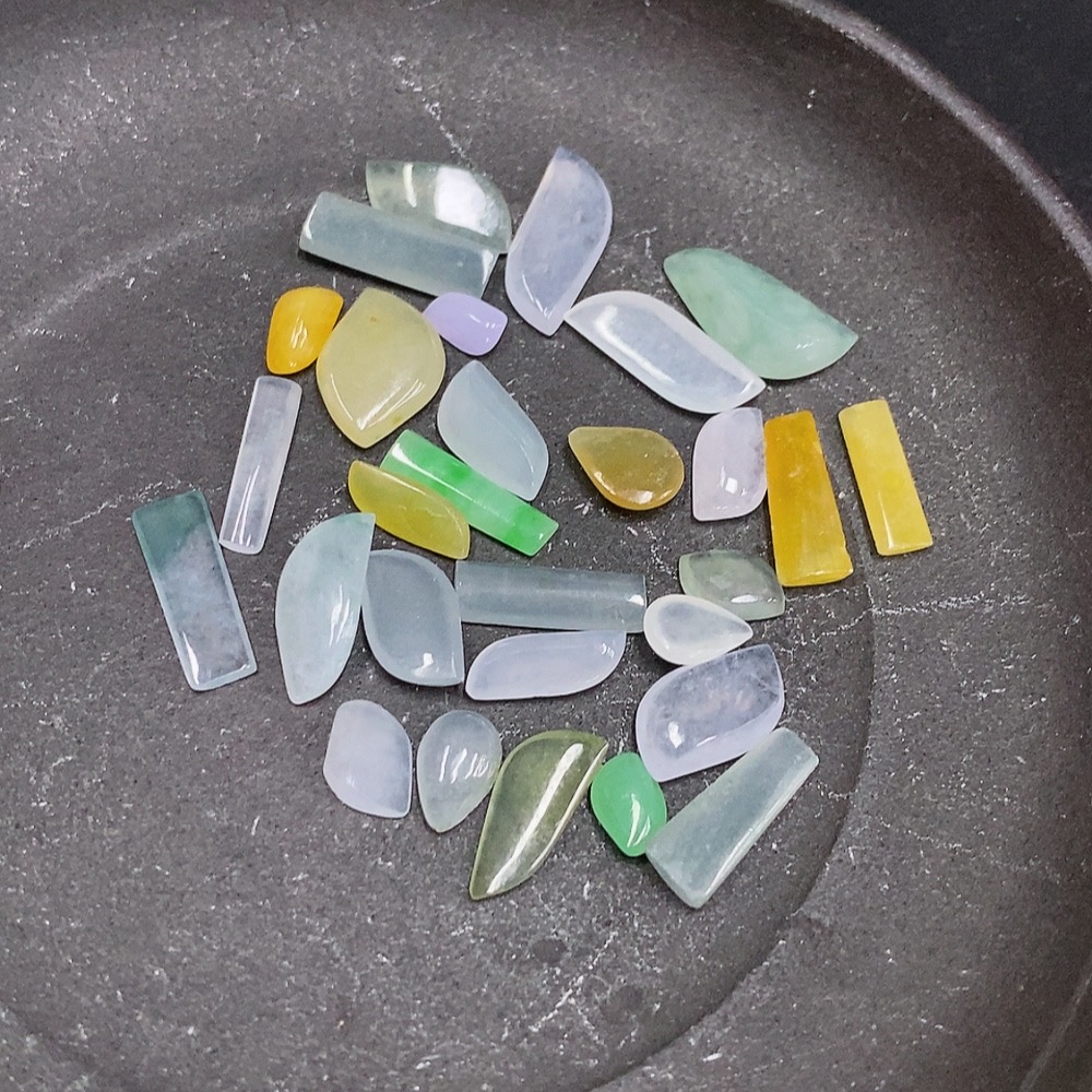 F32758211 Jadeite Inlaid Pieces Wholesale Lot (Color Origin Undetermined)