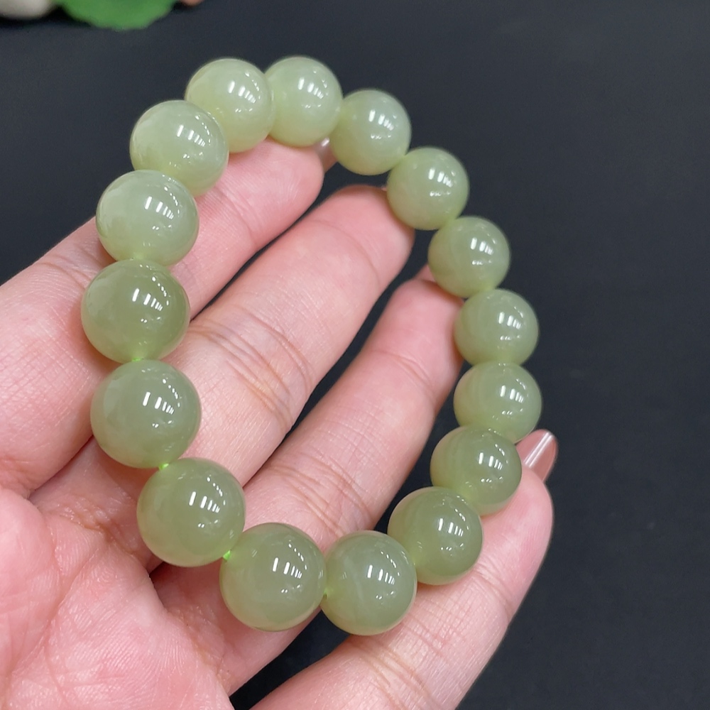H35101262 Hetian Jade Bracelet, Approx. 11.8 mm Beads, Total Weight About 43g
