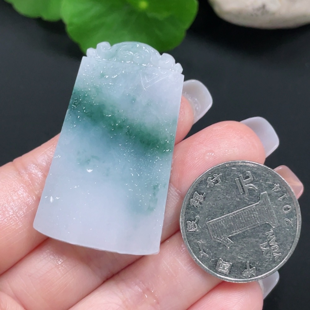 F27138049 Jadeite Plain Pendant Rough Pendant Total Weight Approximately 16.9g