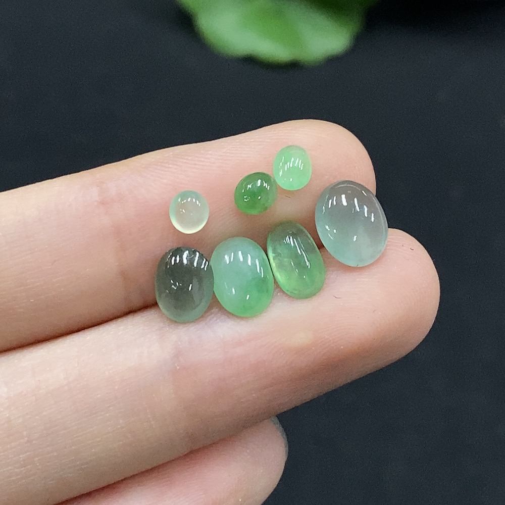 F35115212 『翡翠蛋镶嵌件』英语:「翡翠:」