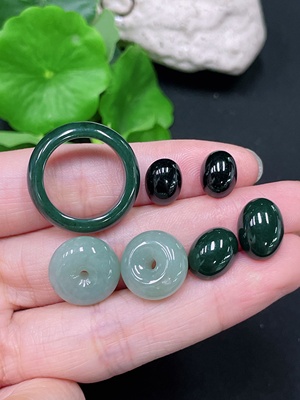 F33892360 Jadeite Beads with Cabochon and Ring Sell as a Lot Size 14