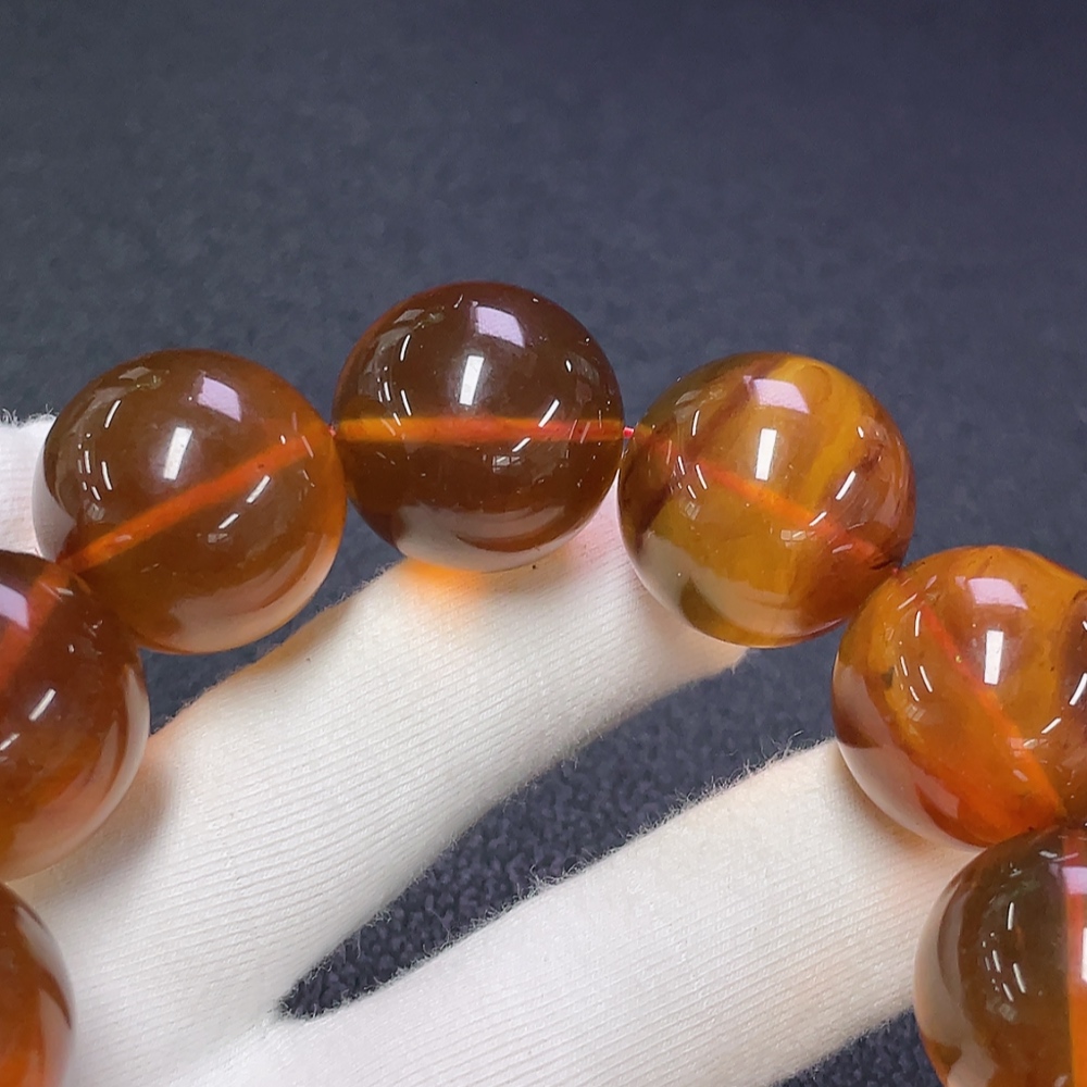 C30509006 Amber Beeswax Bracelet Total Weight Approx.66.15g Size 21.7mm