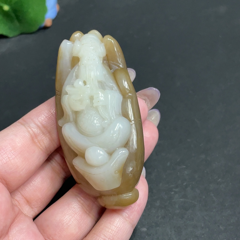 H30487898 Hetian Jade Pendant    God of Wealth    Total Weight: Approx. 81.9g