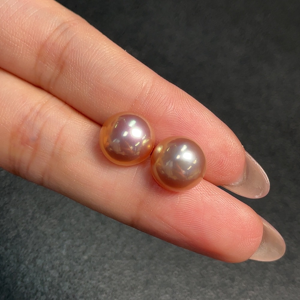 C33921456 18k composite pearl earrings with a total weight of approximately 2.12 grams and a size of about 10.3mm