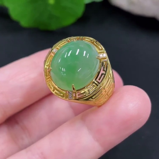 F31592767 Jadeite Cabochon Inlaid Ring 18K Gold Size 22 Total Weight Approx. 7.39g