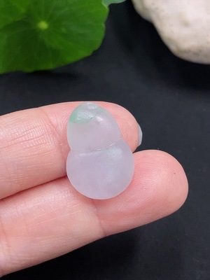 F34981814 Jadeite Gourd Pendant Rough Piece Total Weight About 2.7g