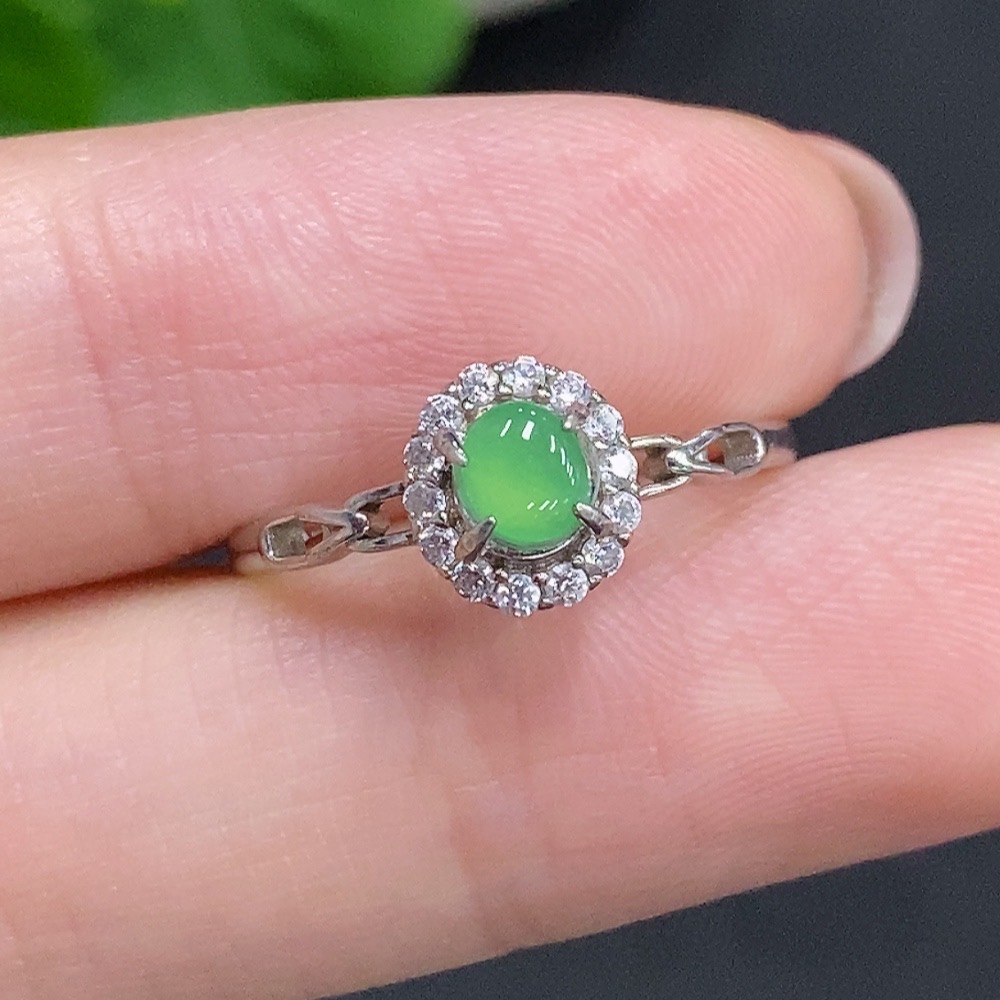 F34968841 Jadeite cabochon ring, non-metal setting, adjustable size, total weight approx. 1.3g