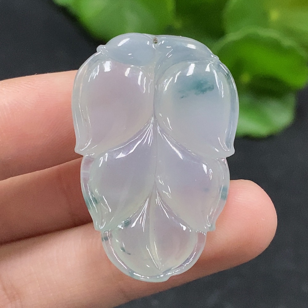 F33946963 Jadeite Leaf Pendant Total Weight Approx. 9.38g