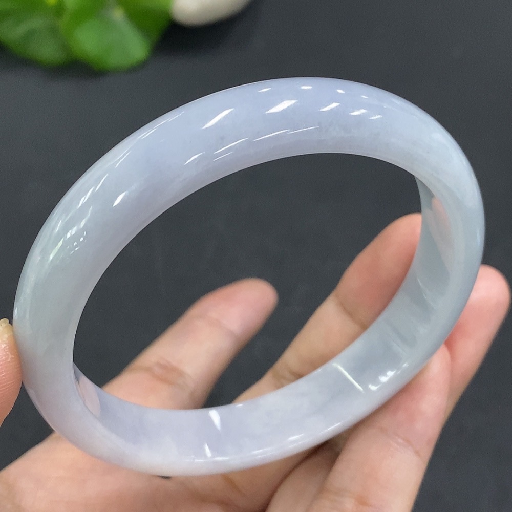 F19180154 Jadeite Regular Bangle, Inner Diameter 60.3, Total Weight 52.109g
