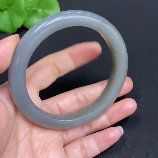 H32771658 Hetian Jade Round Bracelet Size 59.7 Total Weight Approx. 50.2g