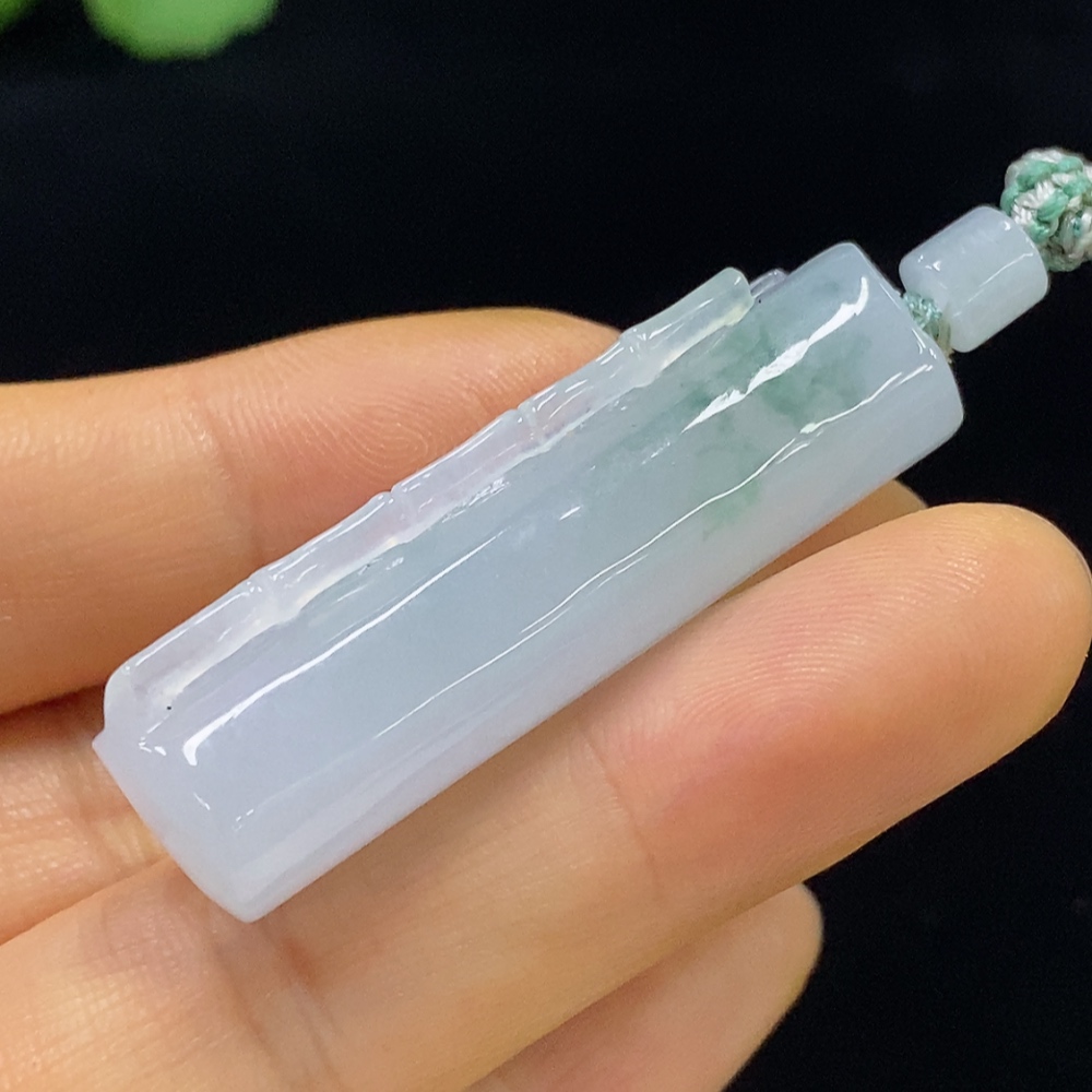 F34025696 Jadeite pendant with cord total weight about 18.5g