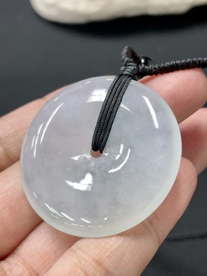 F28284265 Jadeite Peace Pendant with Non-A Grade Beads, Total Weight Approx. 19.78g