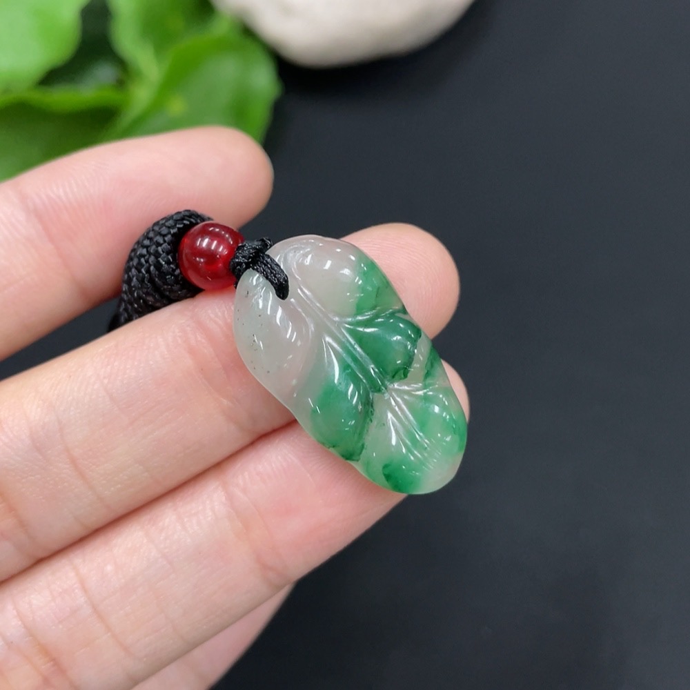 H29413816 African Emerald (Dulong Jade) Pendant