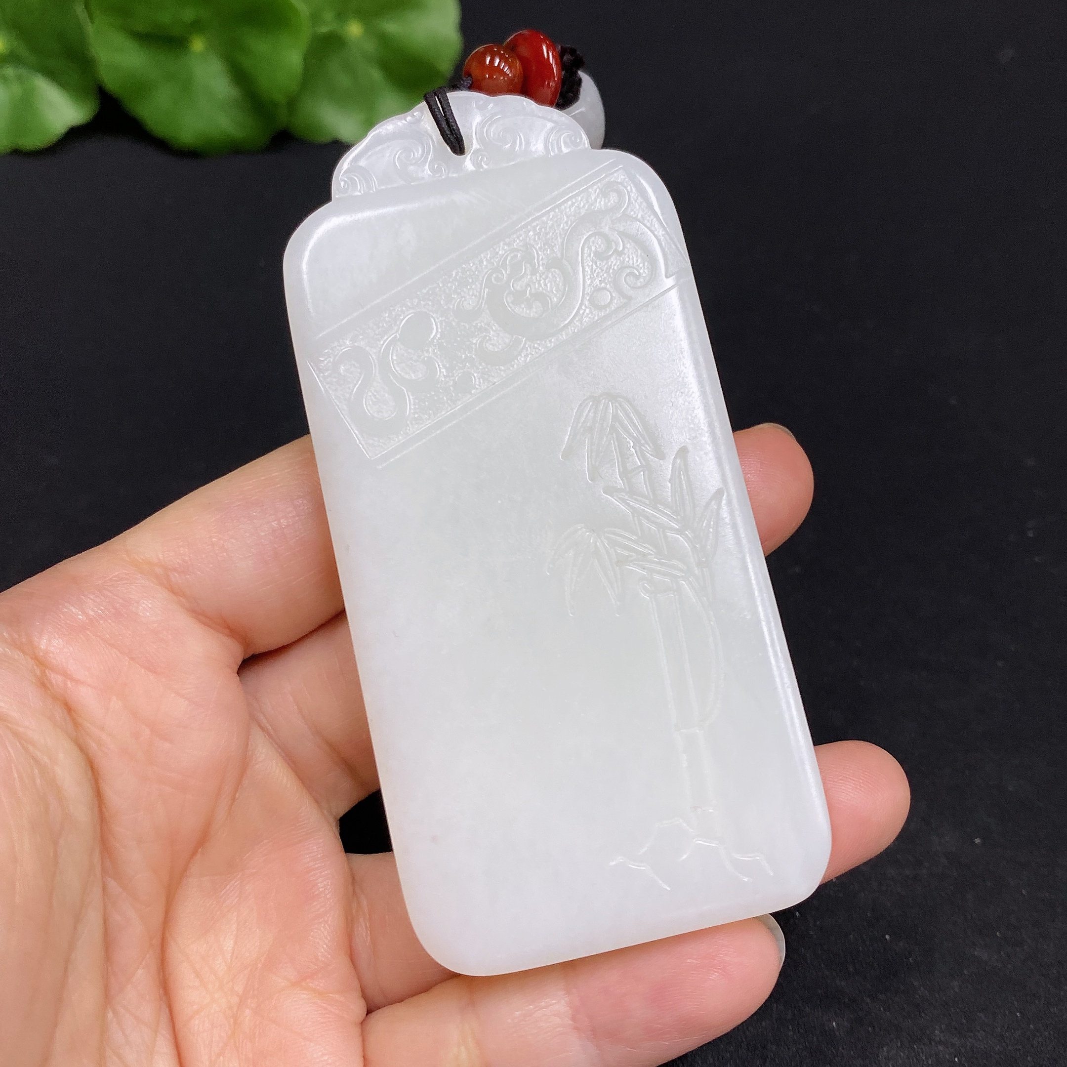 H32726816 Hetian Jade Pendant Six-armed Guanyin