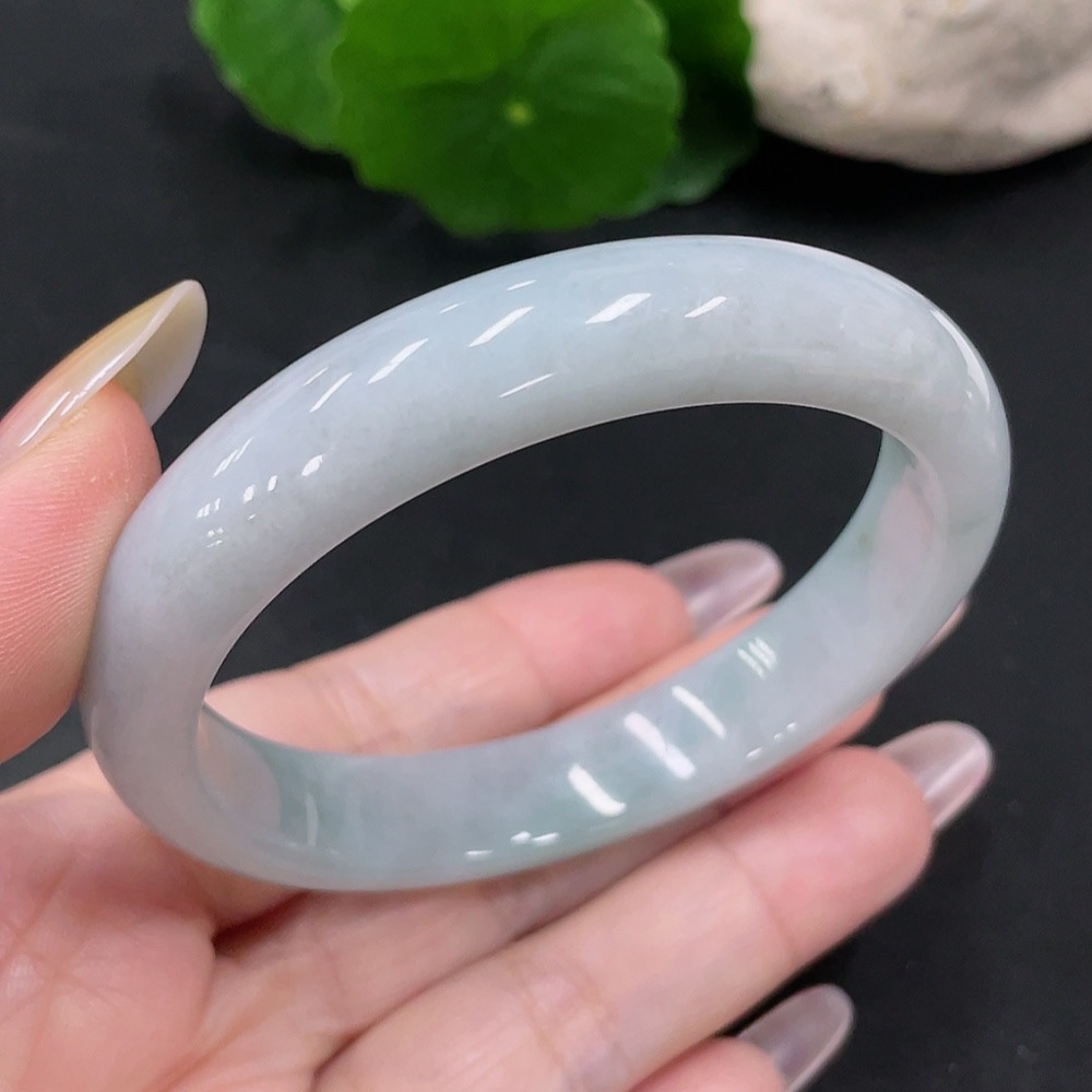 F34068142 Jadeite Round Bangle Size 56.7 Total Weight Approx.50g