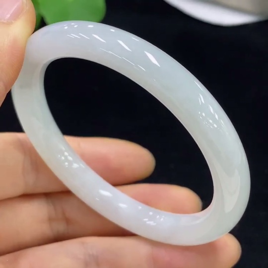 F35137280 Jadeite Round Bangle Total Weight Approx. 36.64g Size 53.6