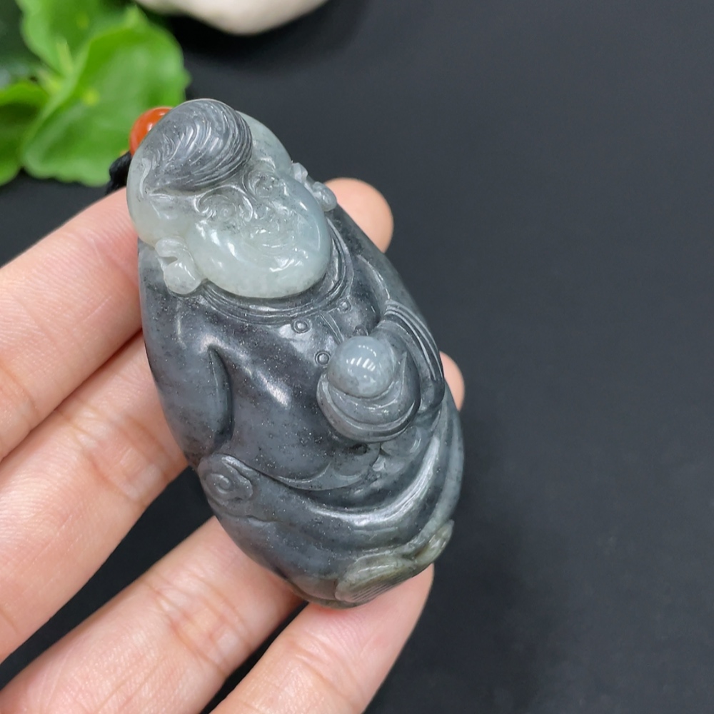 H29352397 Hetian Jade Pendant Child Total Weight (with rope): 66.2g Undetermined skin color origin