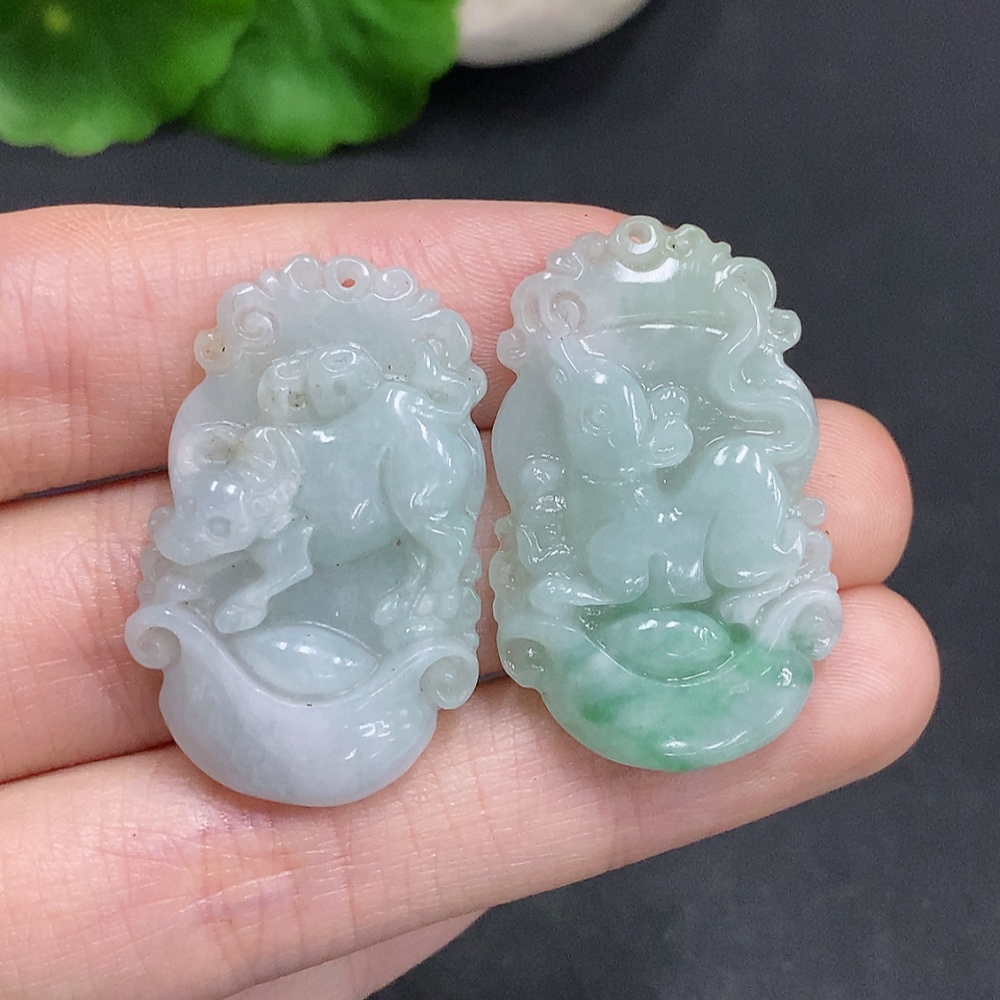 F35107623 Jadeite Pendants Sell as a Lot