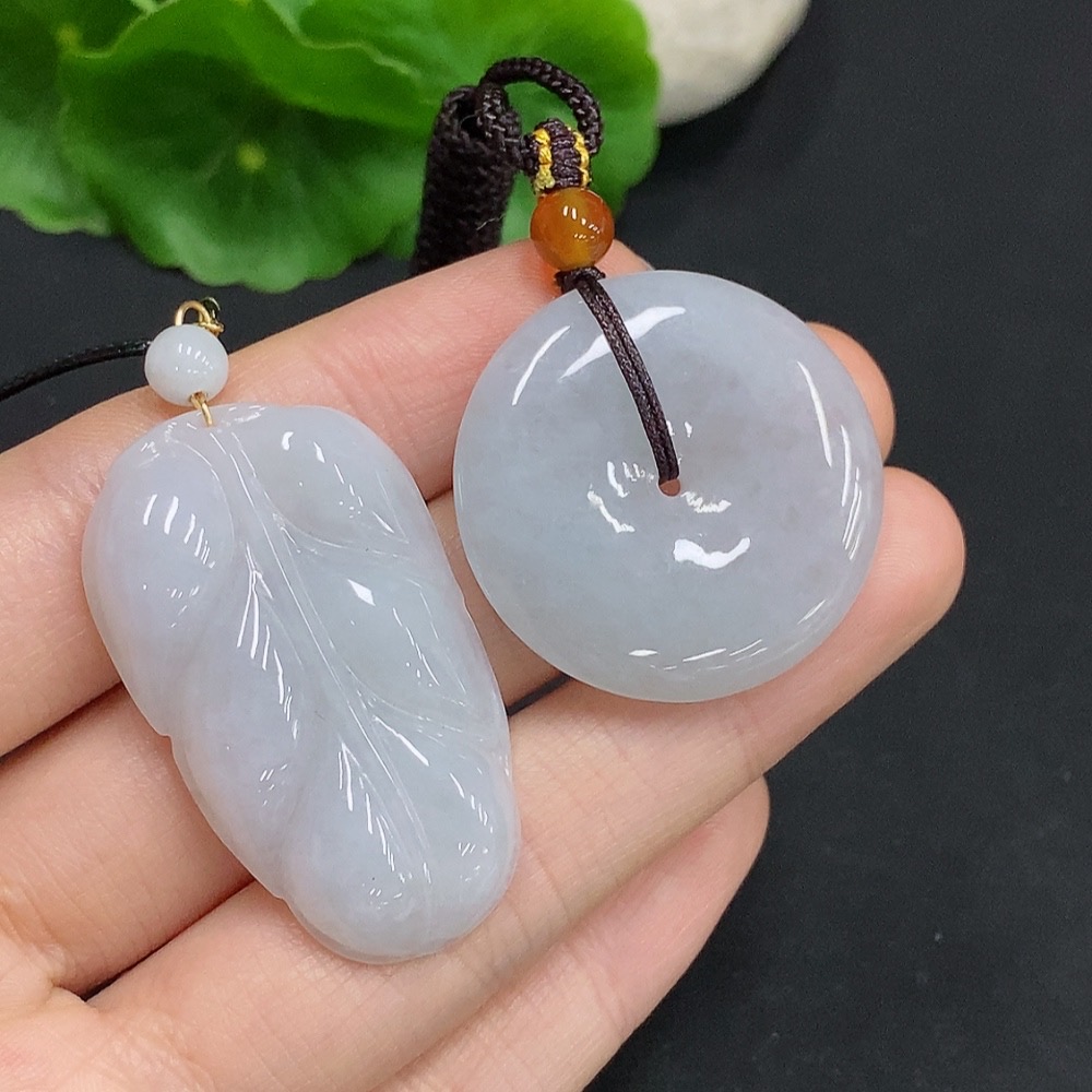 F32807024 One Lot of Jadeite Pendants with Non-Jadeite Beads