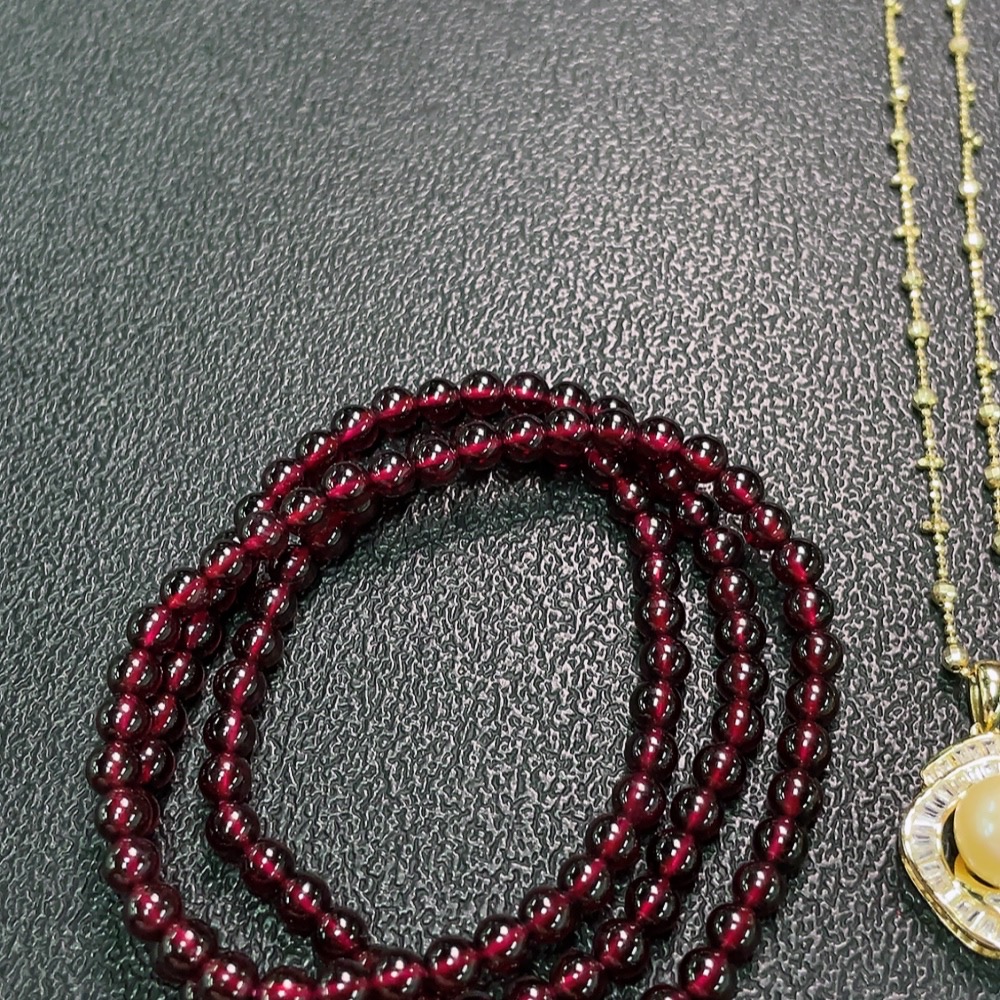 C34949908 Garnet Bead Strand + Pearl Necklace Non-Gold Total Weight Approx. 33.94g Sell as a Lot