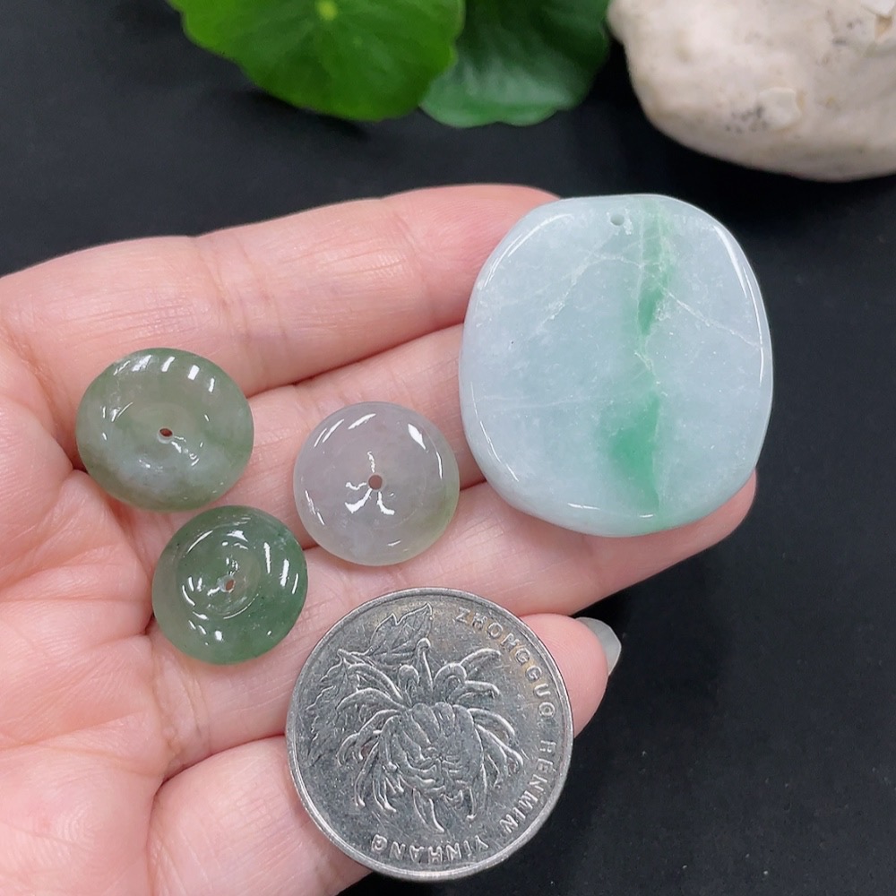 F31642790 Jadeite Pendants Sell as a Lot