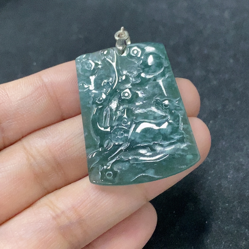 F33930150 Jadeite Pendants Sell as a Lot Non-Gold
