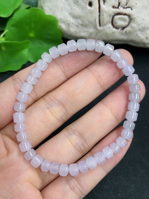 F44265831 翡翠手串 卡5mm左右 货品总重约9.49克