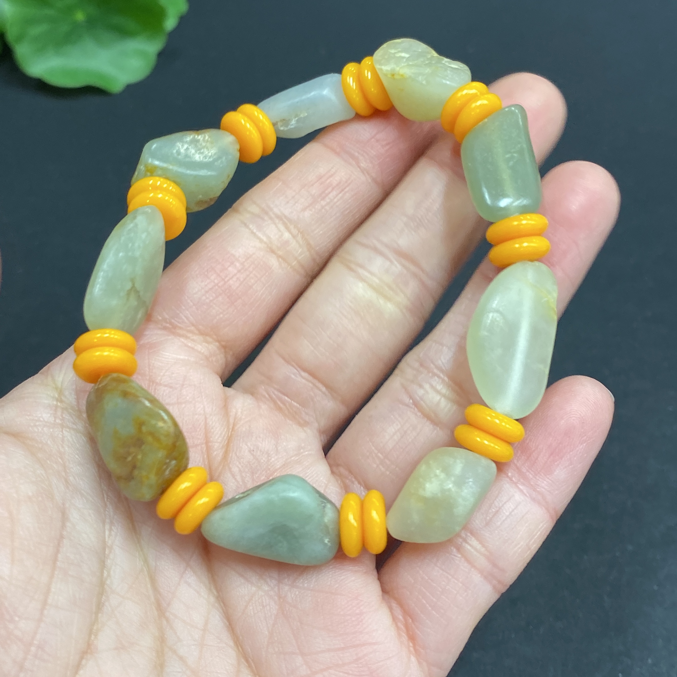 H24760462 Hetian Jade Bracelet, Approx. 21.2g Total Weight, Undetermined Skin Color Origin