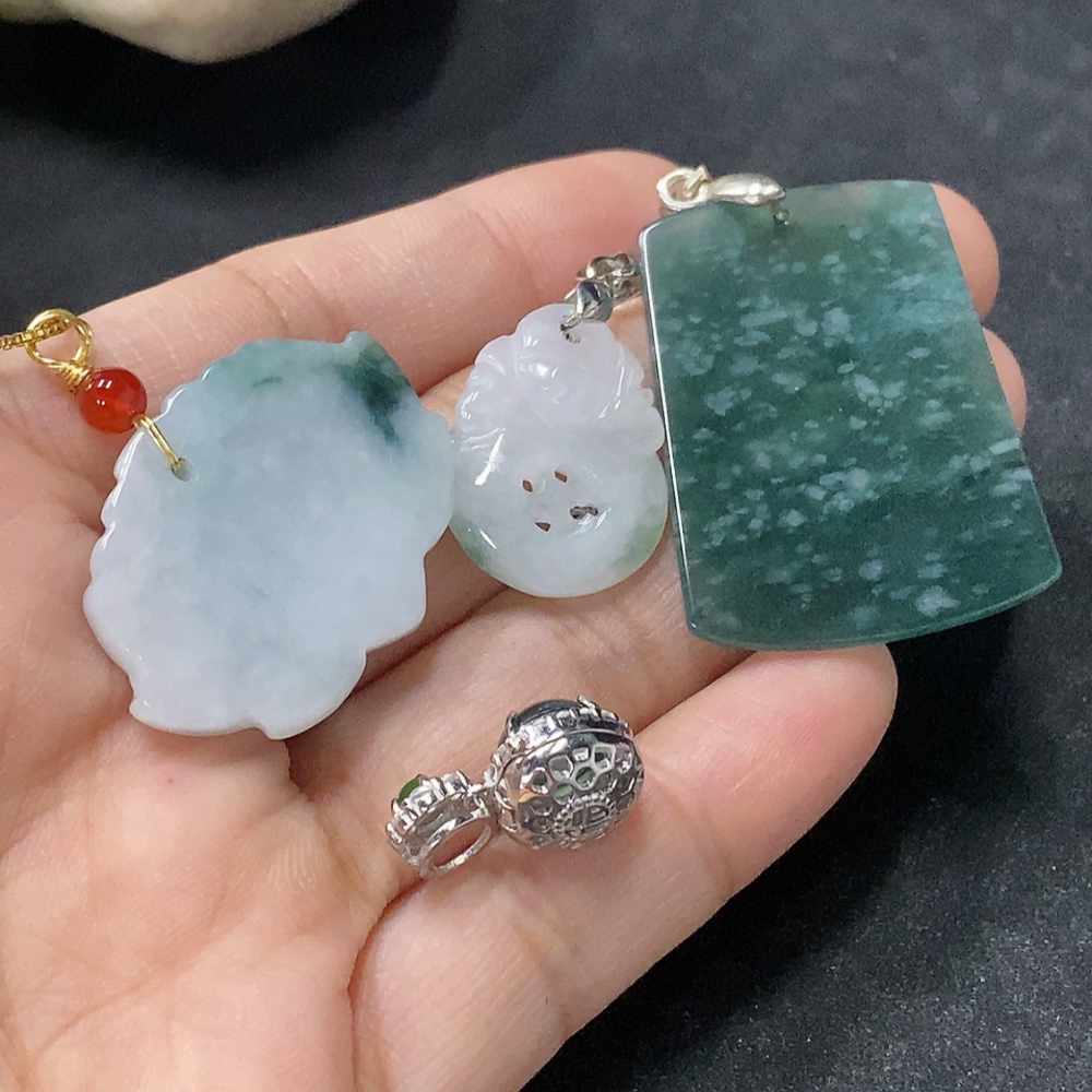 F33930150 Jadeite Pendants Sell as a Lot Non-Gold