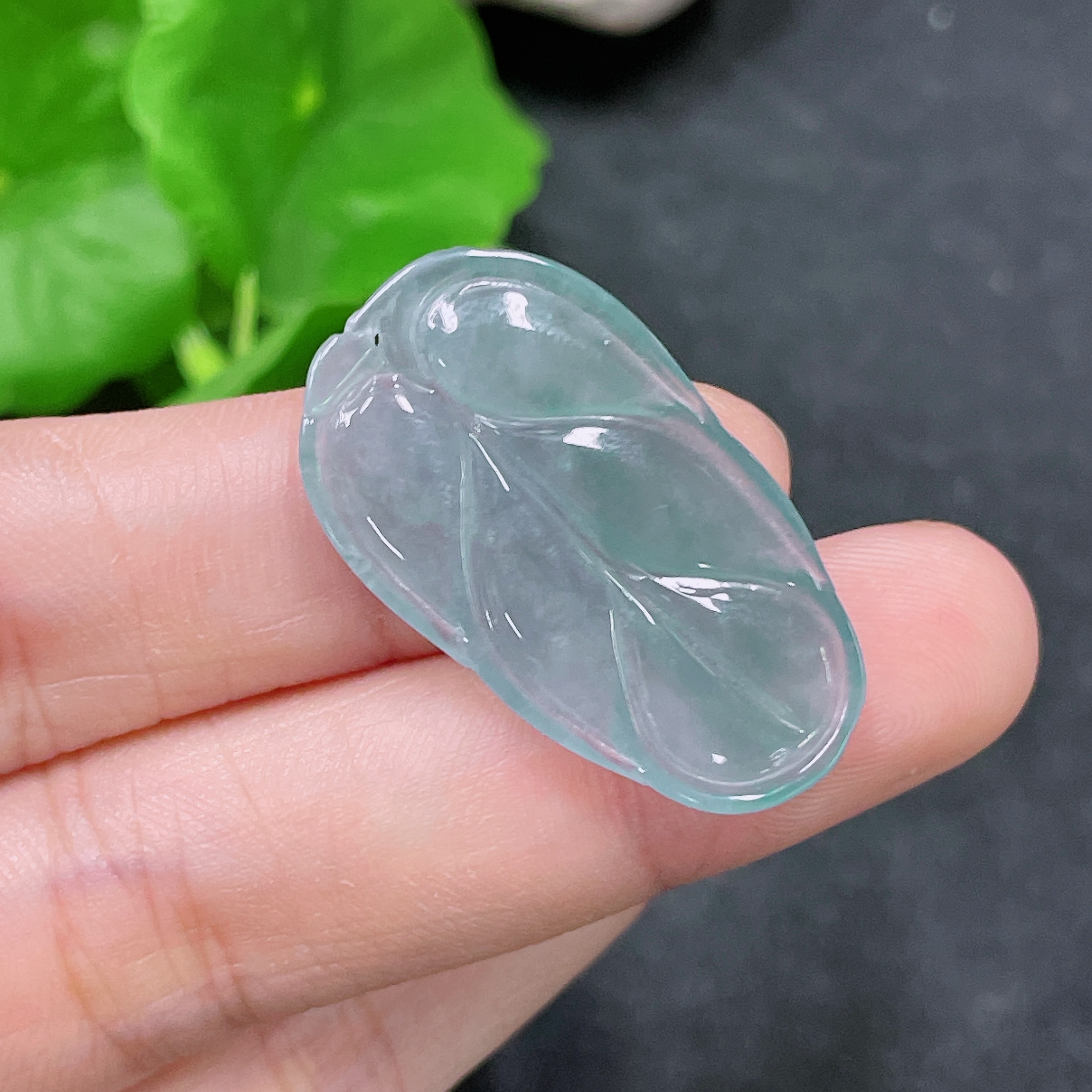F33839488 Jadeite Pendant Leaf Total Weight Approx. 3.11g