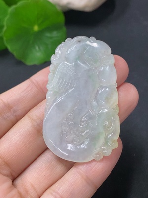 F32733991 翡翠挂件凤凰 货品总约重13.37g