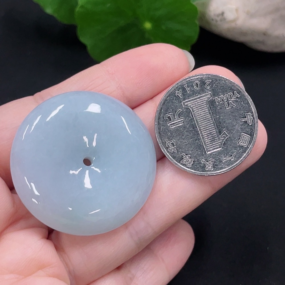 F31675405 Jadeite Safety Buckle Pendant, Total Weight Approximately 20.3g