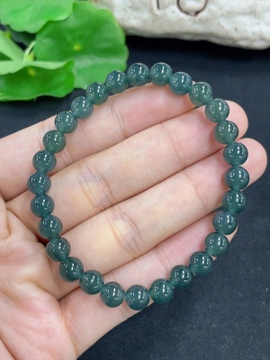 F46571333 翡翠手串  货品总重约13.2g  卡6.4mm左右